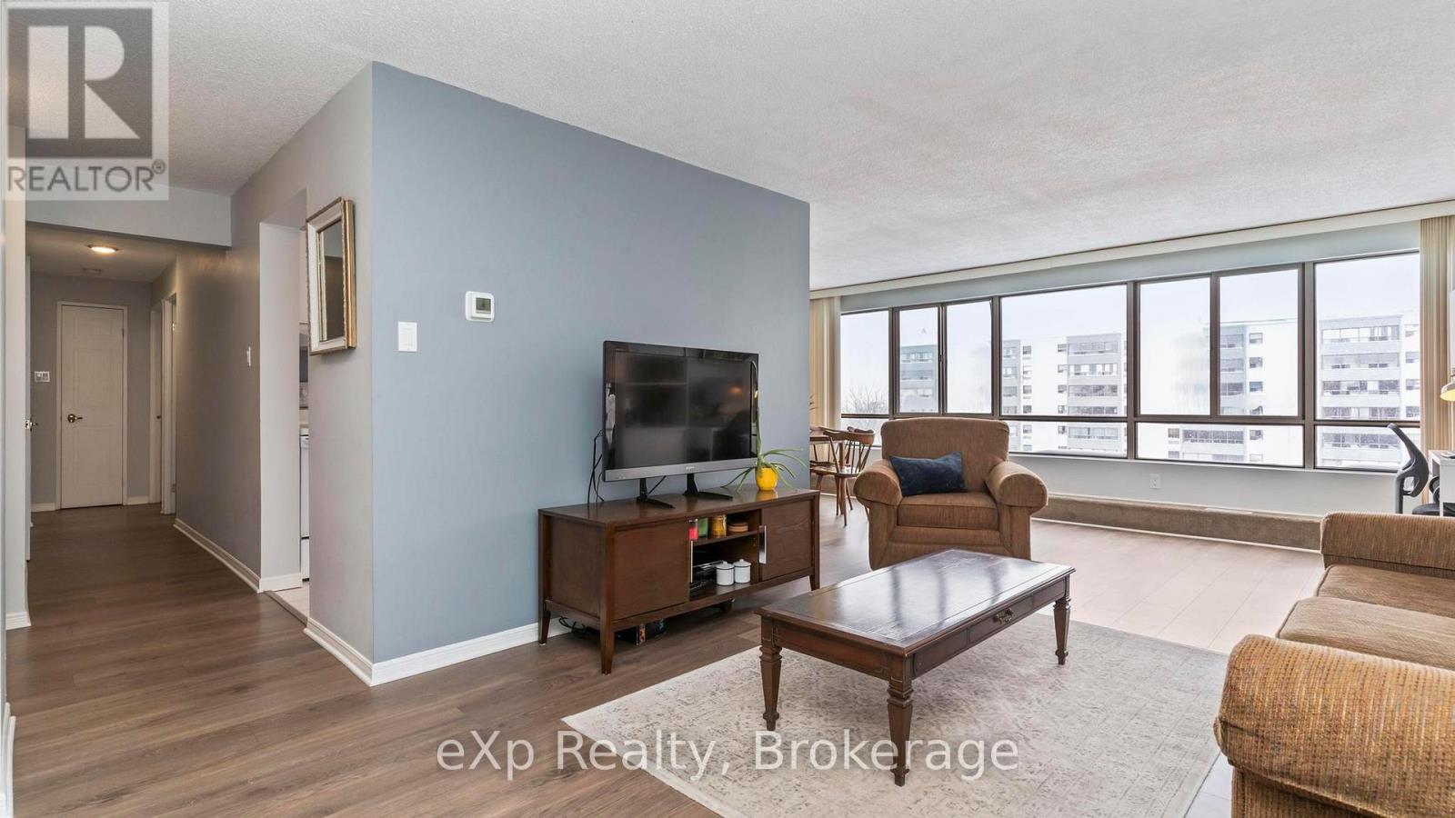 902 - 570 PROUDFOOT LANE, London North (North N)