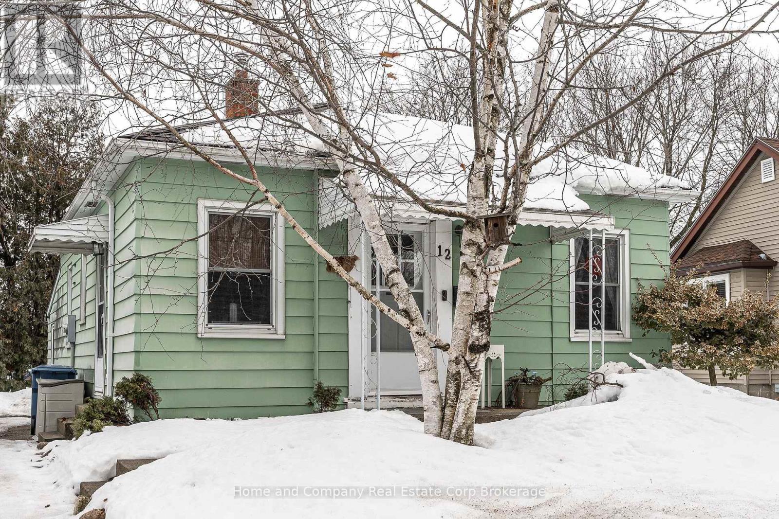 12 SOMERSET STREET, Stratford