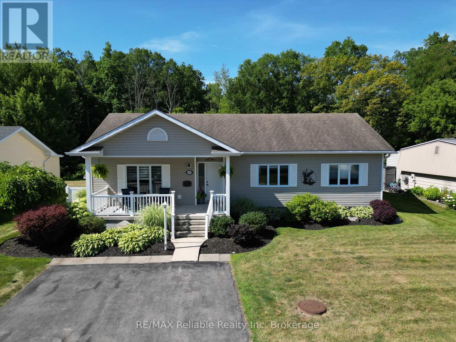 347 SHANNON BOULEVARD, South Huron (Stephen)