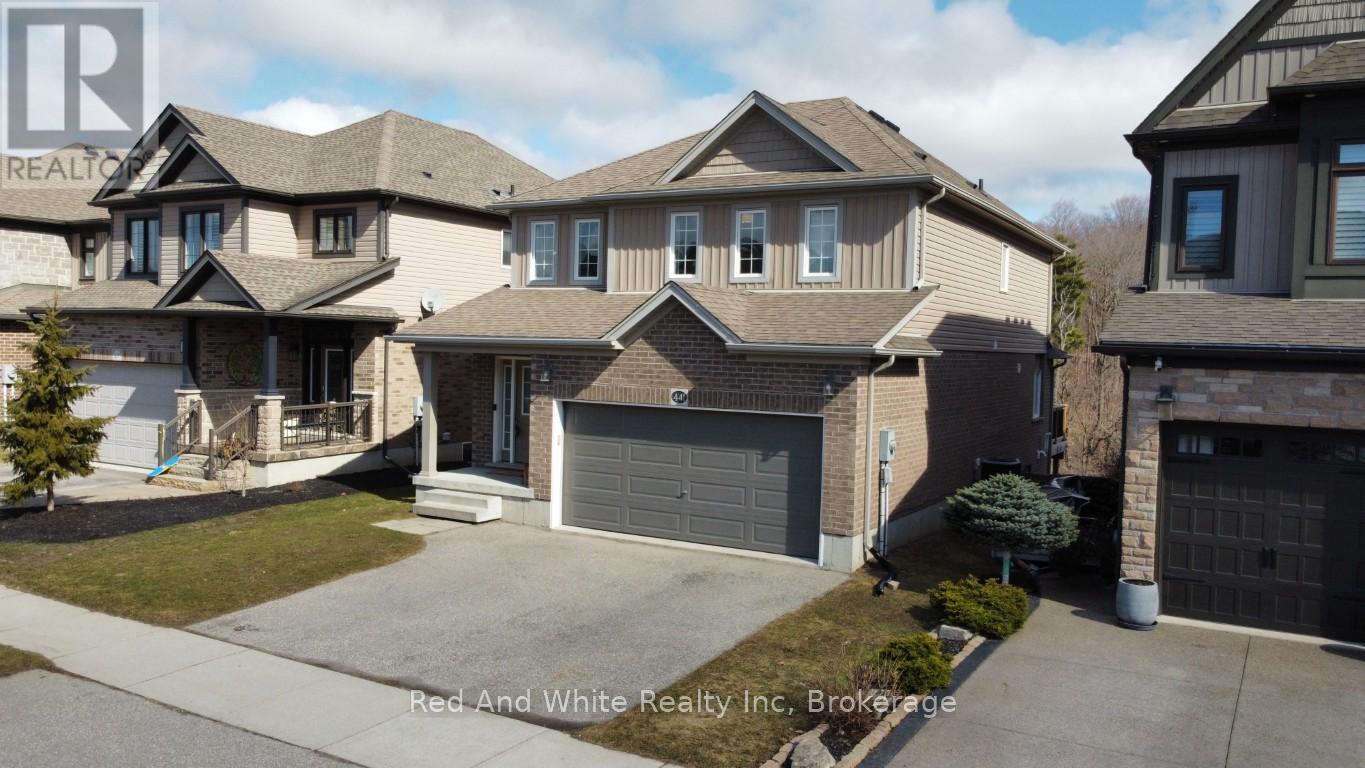 441 WOODBINE AVENUE, Kitchener