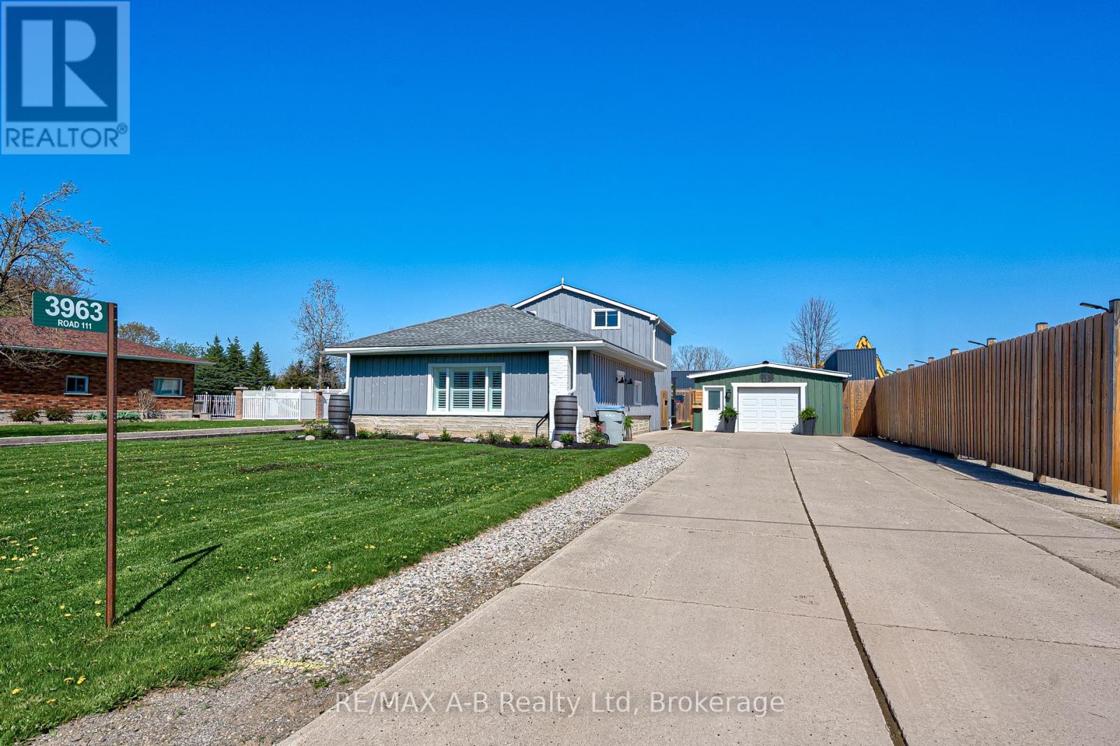 3963 ROAD 111, Perth East (North Easthope)