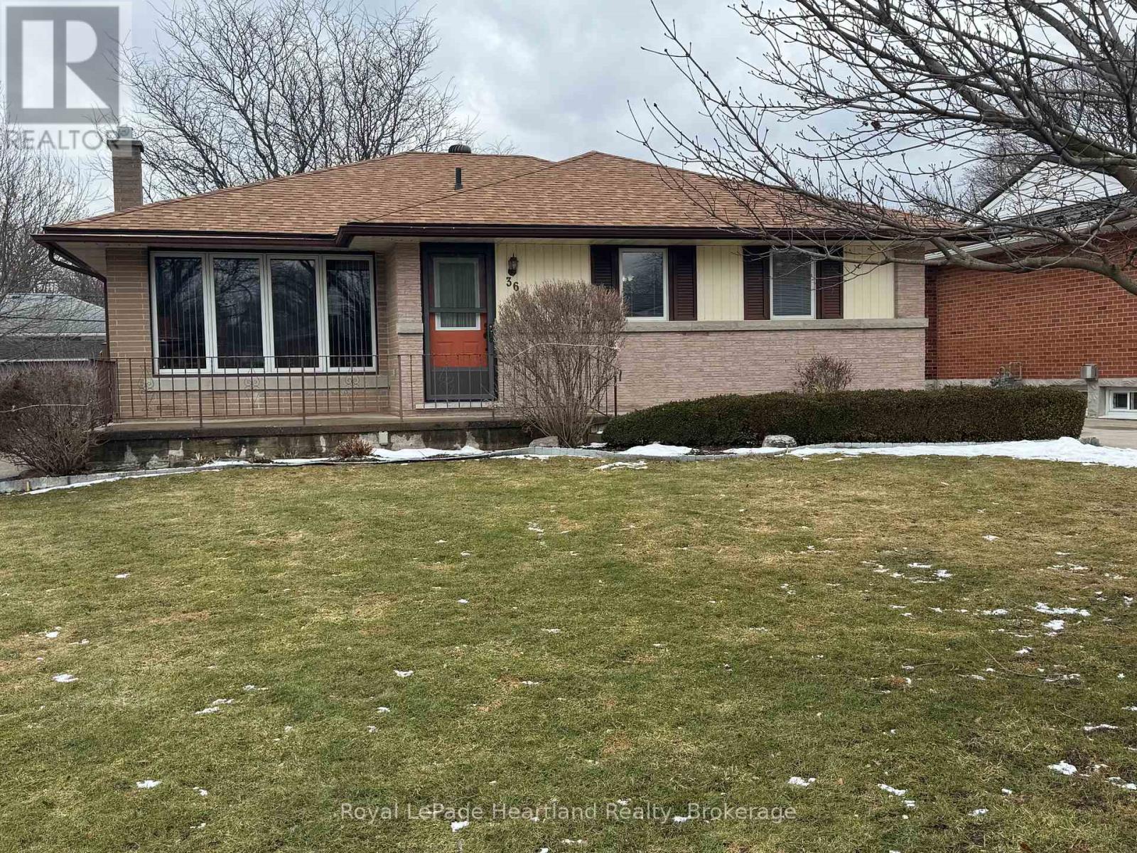 36 MCDONALD STREET, Stratford