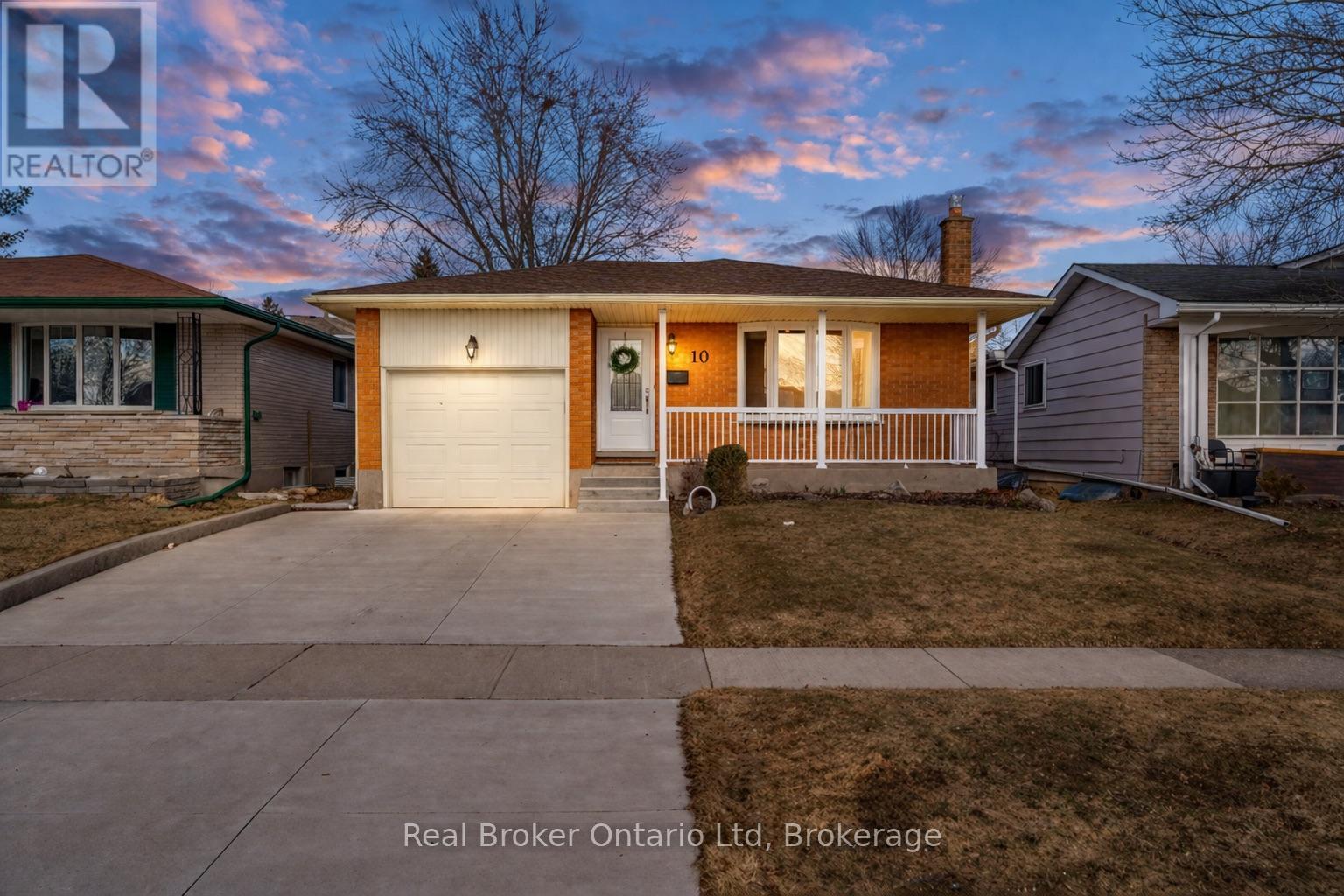 10 BROOKSIDE CRESCENT, Kitchener