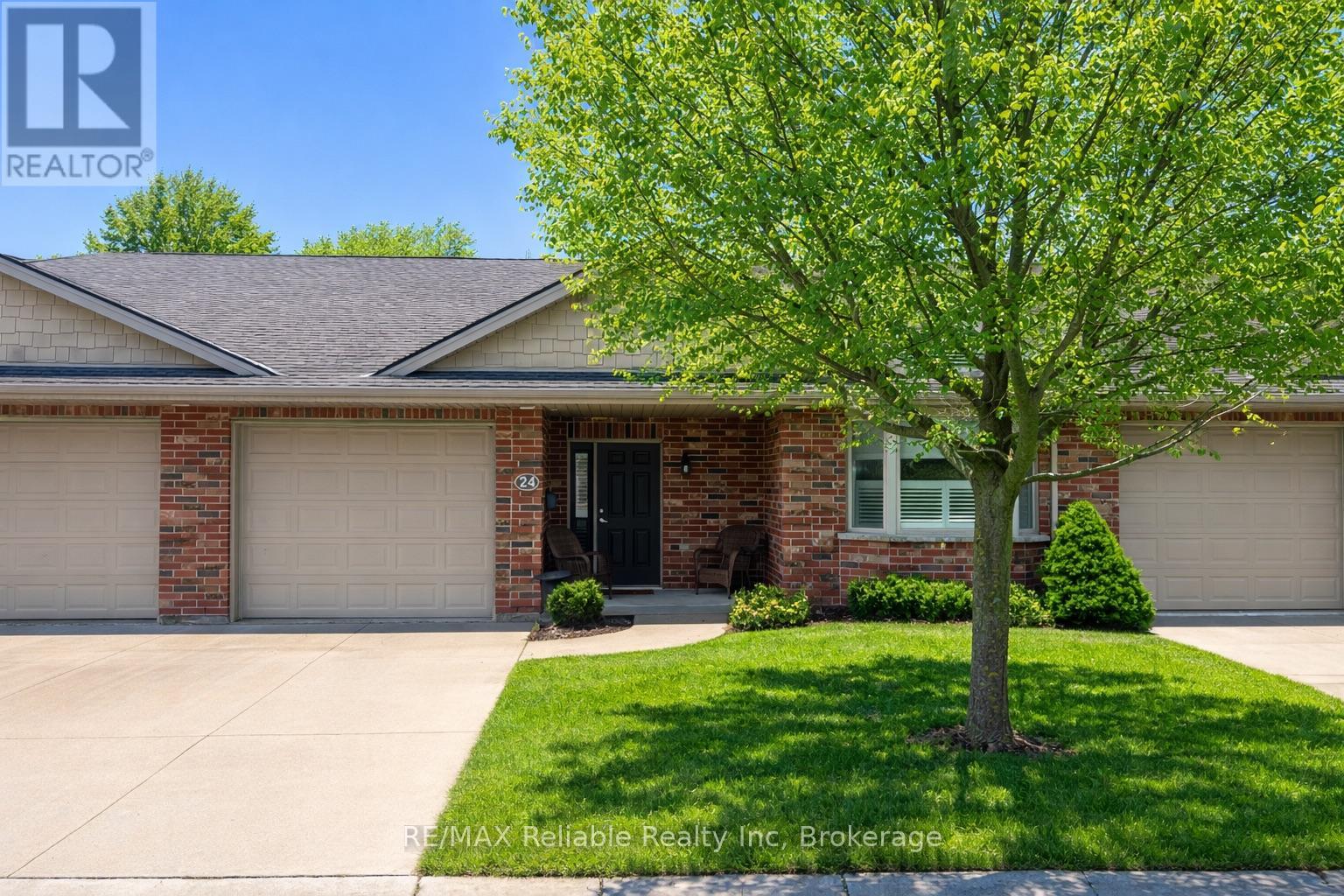 24 BAYFIELD MEWS LANE, Bluewater (Bayfield)