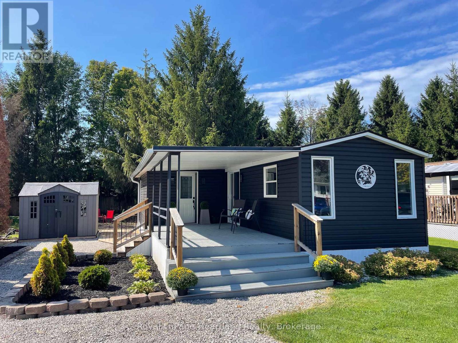 4 STARBOARD - 77719 BLUEWATER HIGHWAY, Central Huron (Clinton)