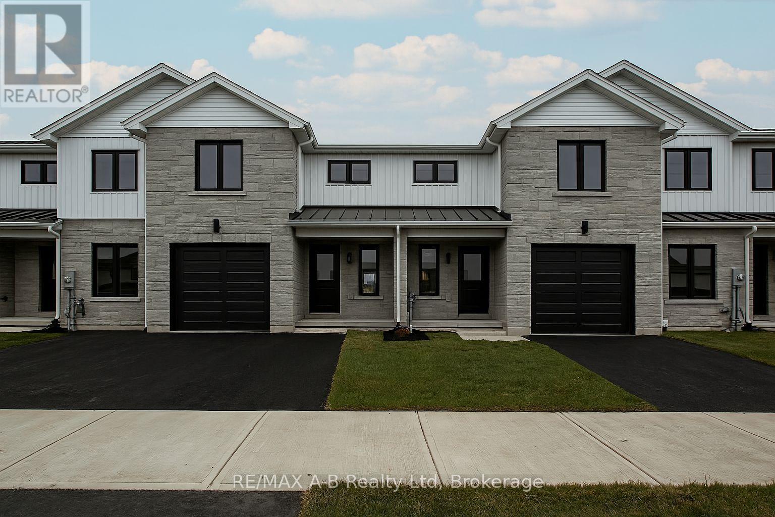 18 LINDA DRIVE, Huron East (Seaforth)