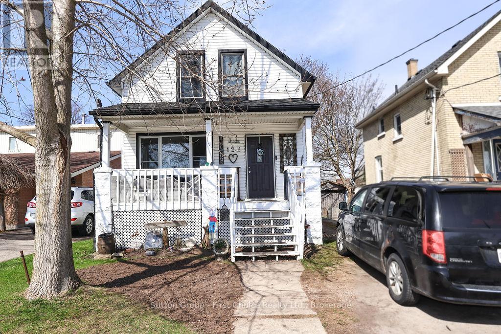 122 TRINITY STREET, Stratford