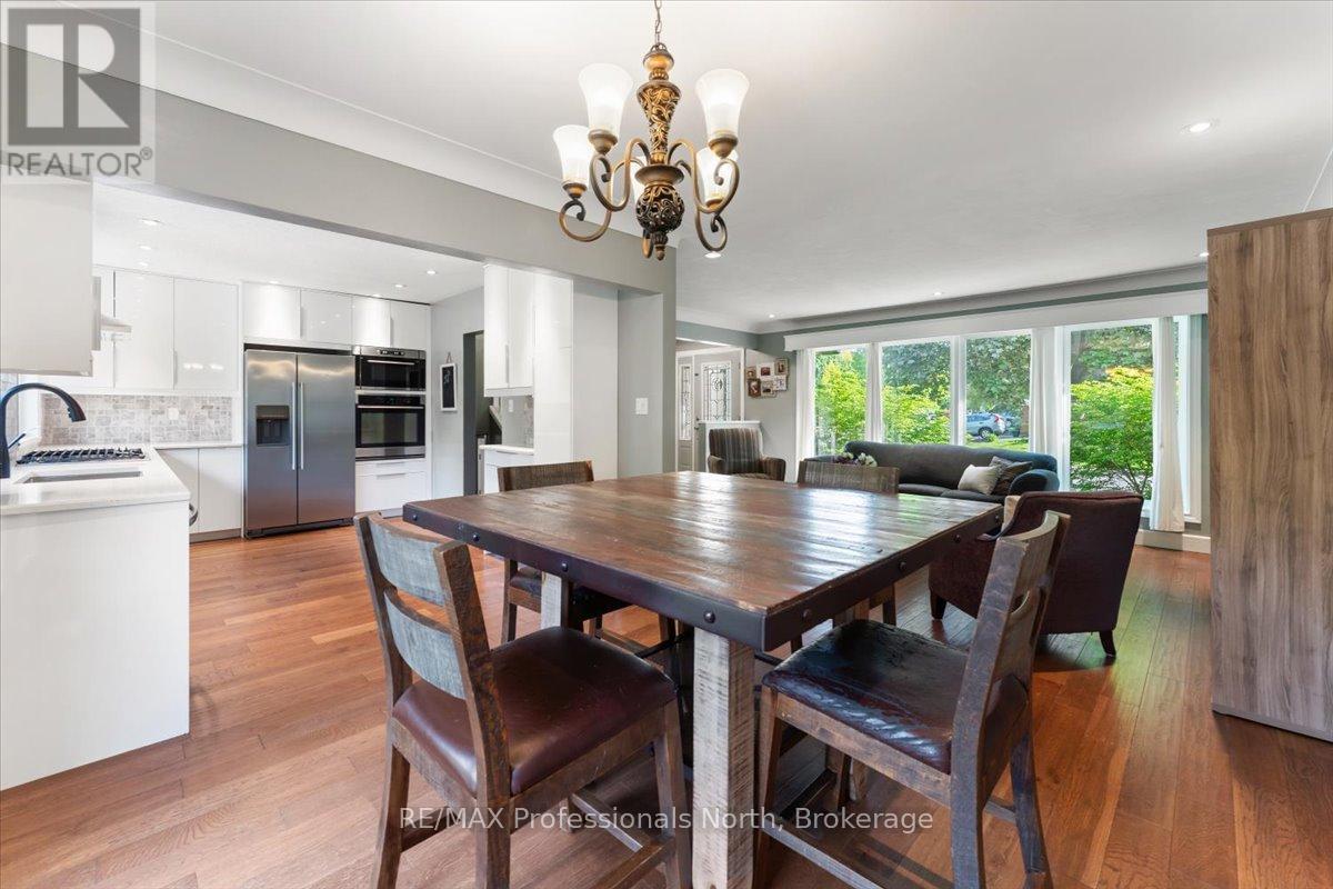 3 SCOTIA AVENUE, Brantford