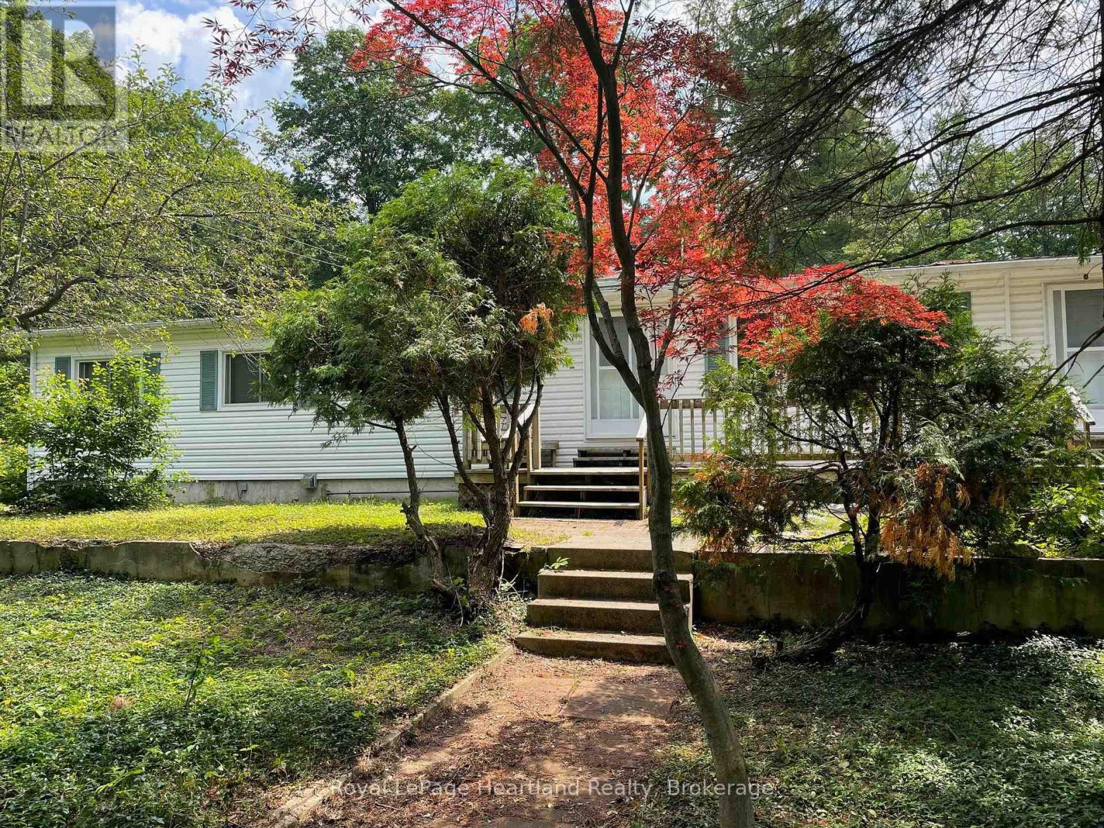 902 WHITE CEDAR DR. - 35791 BAYFIELD RIVER ROAD, Central Huron (Goderich)