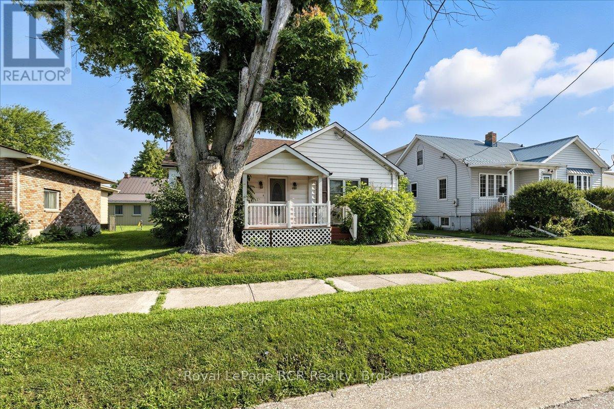506 JOHN STREET, St. Clair