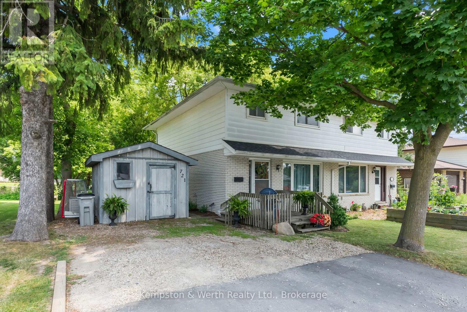 721 JOHN STREET W, North Perth (Listowel)