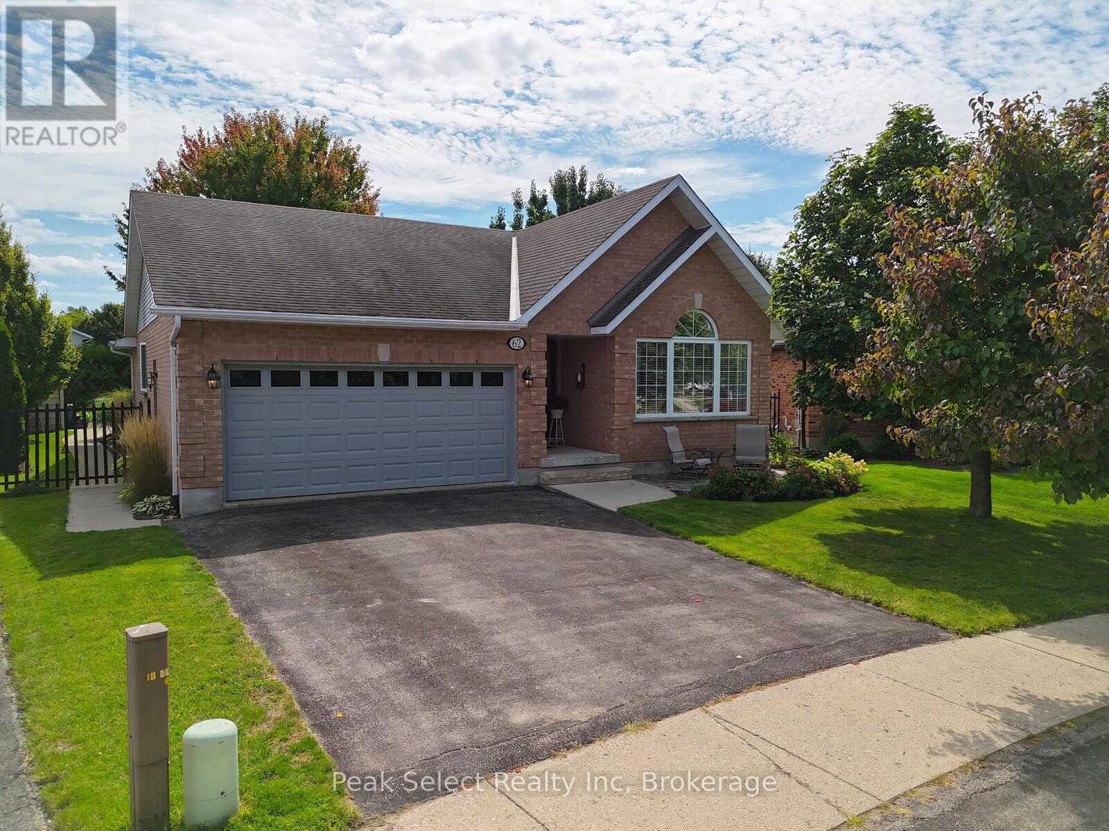 62 KILLORAN CRESCENT, Stratford
