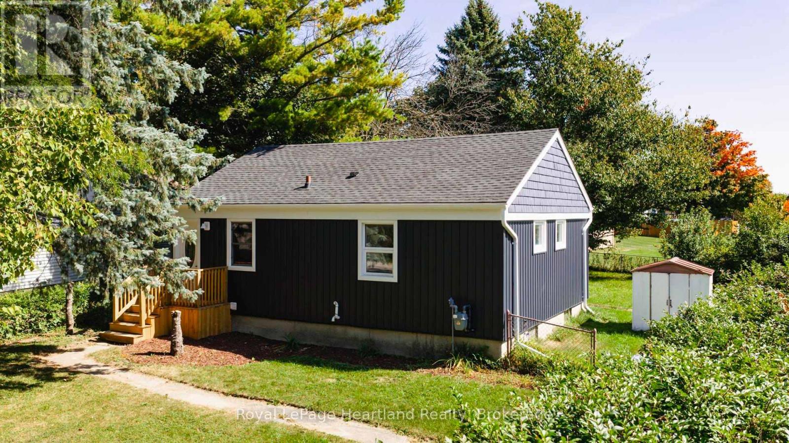 26 QUEBEC ROAD, Huron East (Vanastra)