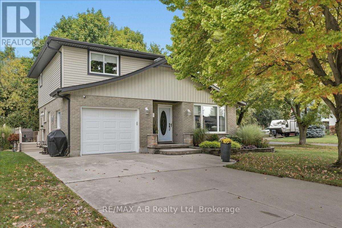 8 ETHEL COURT, St. Marys