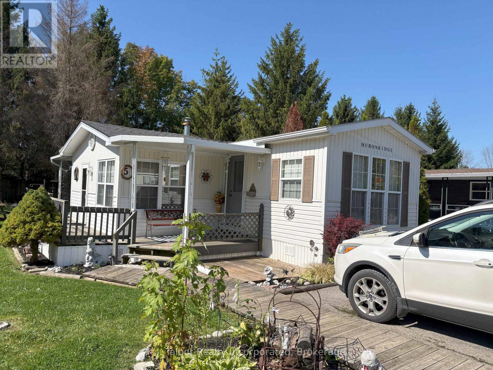 77719 BLUEWATER HWY - 5 STARBOARD STREET, Bluewater (Bayfield)