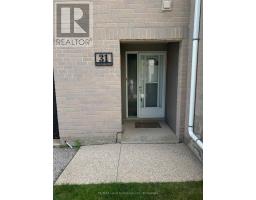 31 - 31 Philip Place, MLS X13536170