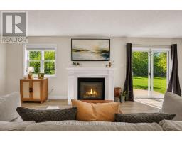 33 Whitehorn Park Road W, MLS X13637690