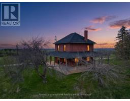 1943 Fairgrounds Road S, MLS S12925334