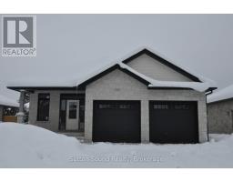 385 6th Avenue W, MLS X12686664