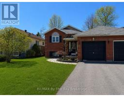 4 Donald Crescent, MLS S12942586