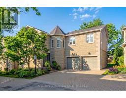 11 - 25 Manor Park Crescent, MLS X13010918