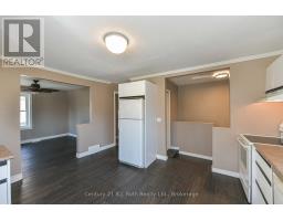 76 MCKENZIE STREET - 12