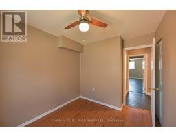 76 MCKENZIE STREET - 17