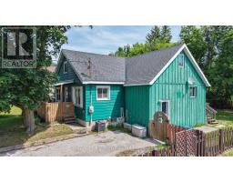 76 MCKENZIE STREET - 2