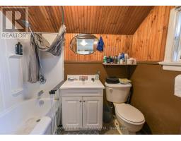 76 MCKENZIE STREET - 31