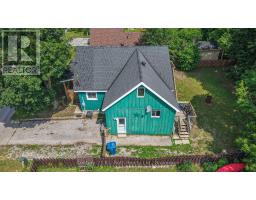 76 MCKENZIE STREET - 35