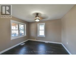 76 MCKENZIE STREET - 9