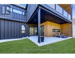 49 BROADVIEW STREET - 13