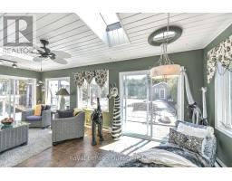 333 COLLINS DRIVE - 18