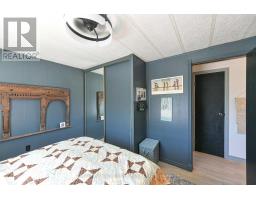 14 MUIR DRIVE - 21