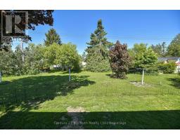 14 MUIR DRIVE - 36