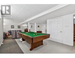 4 BYRNES CRESCENT - 10