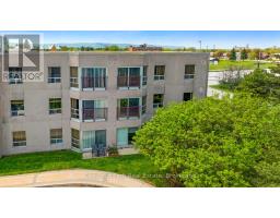 204 - 49 RAGLAN STREET - 44