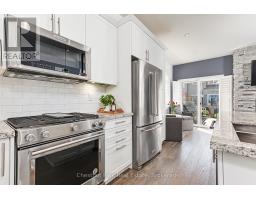 18 GREGORY AVENUE - 14