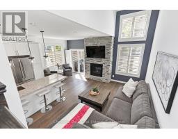 18 GREGORY AVENUE - 15