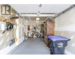 18 GREGORY AVENUE - 32