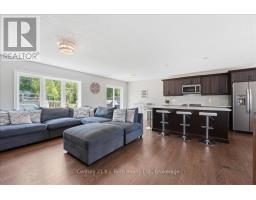 27 RALPH DALTON BOULEVARD - 12