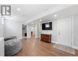 27 RALPH DALTON BOULEVARD - 34