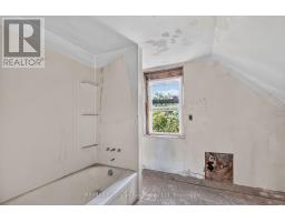379 GLOUCESTER STREET - 17