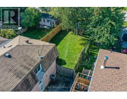 169 BURBANK CRESCENT - 2
