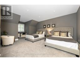 4507 LAKESHORE ROAD - 31