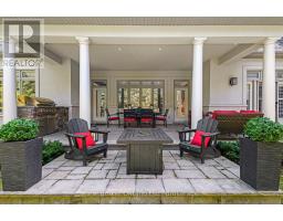 4507 LAKESHORE ROAD - 43