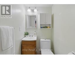 403 - 39 STAVEBANK ROAD N - 18