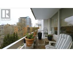 403 - 39 STAVEBANK ROAD N - 19