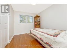 89 JOYCELYN CRESCENT - 21