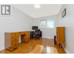 89 JOYCELYN CRESCENT - 25